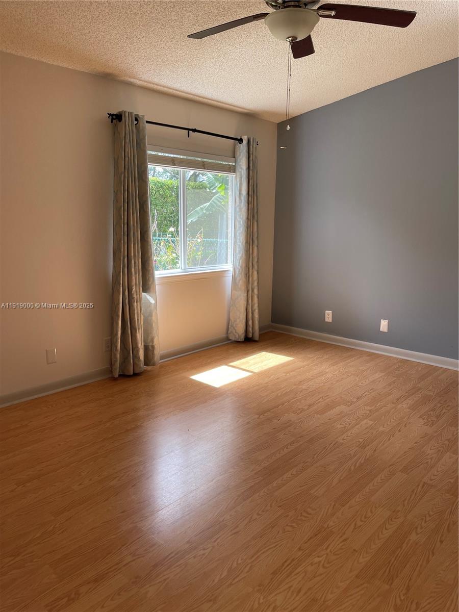 VILLAGES OF RENAISSANCE - Residential Lease