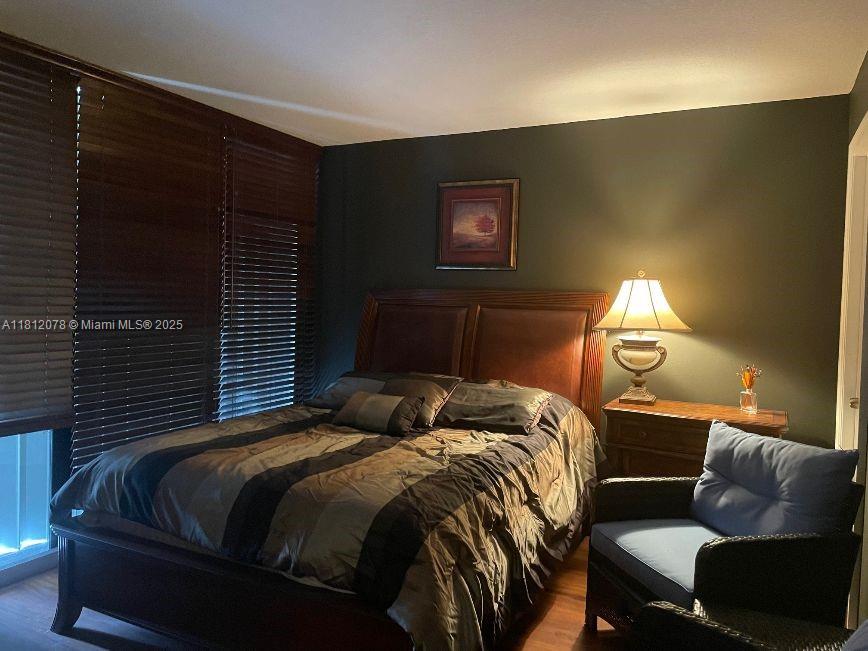 QUADOMAIN TOWER I AND IV - Residential Lease