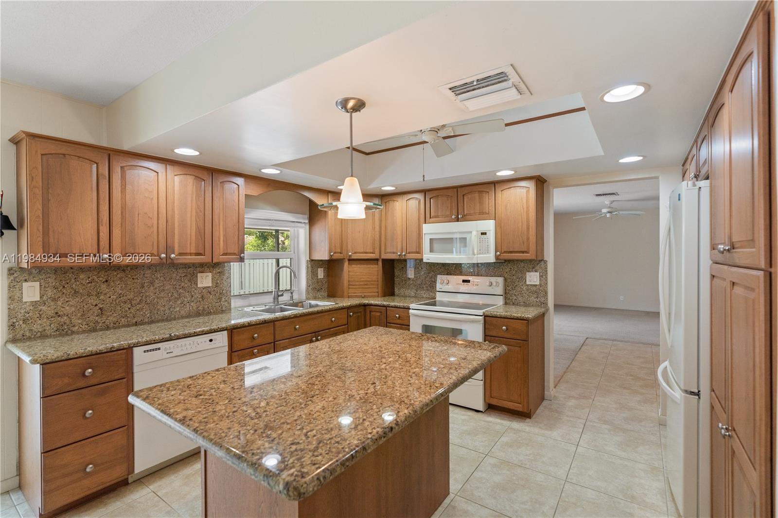 CUTLER RIDGE PINES - Residential