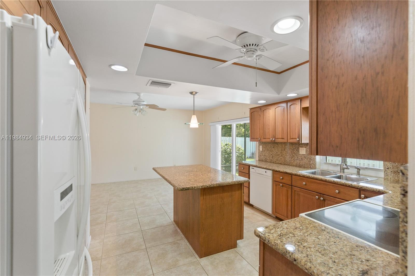 CUTLER RIDGE PINES - Residential