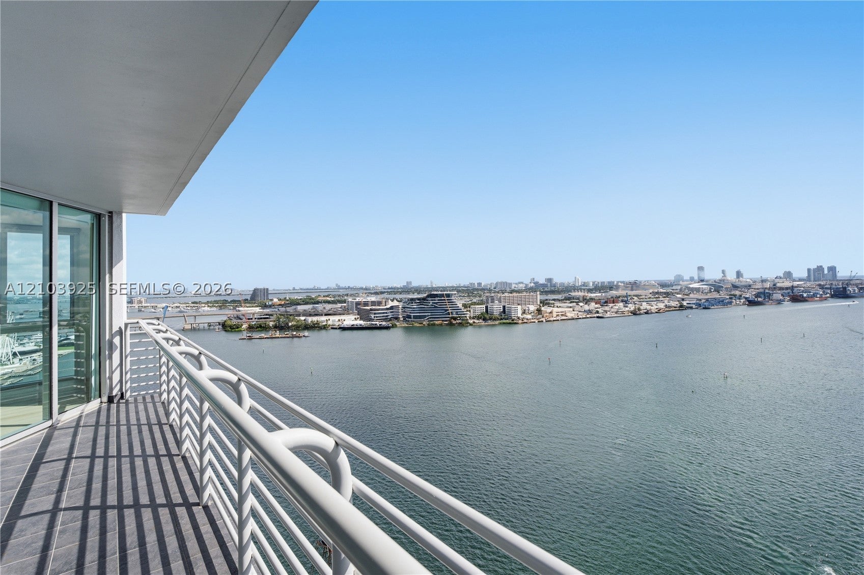 335 S Biscayne Blvd 2512