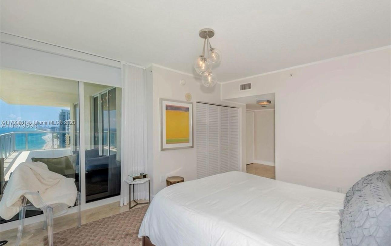 LA PERLA CONDO - Residential Lease