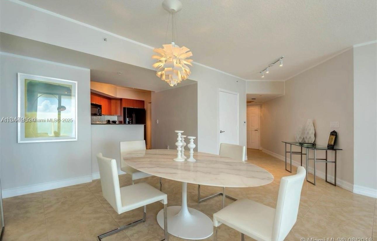 LA PERLA CONDO - Residential Lease