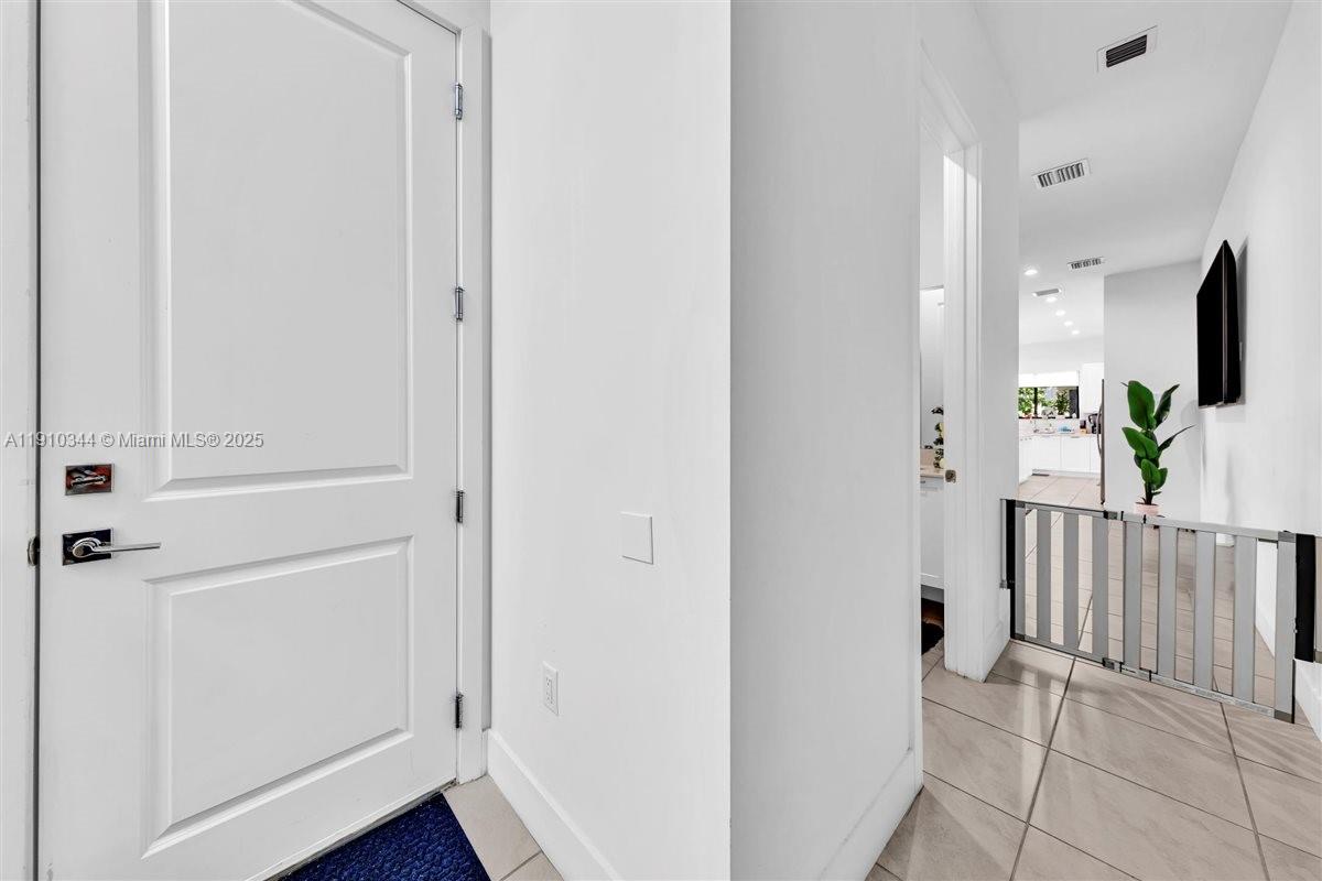 DOWNTOWN DORAL SOUTH PHAS - Residential