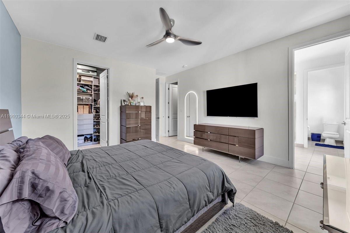 DOWNTOWN DORAL SOUTH PHAS - Residential