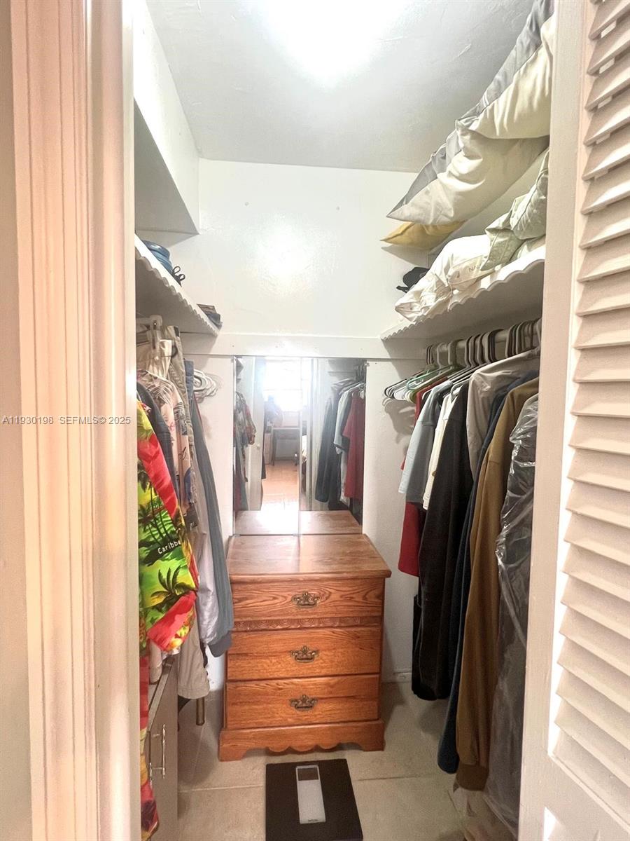 YACHT HARBOR APARTMENTS C - Residential Lease