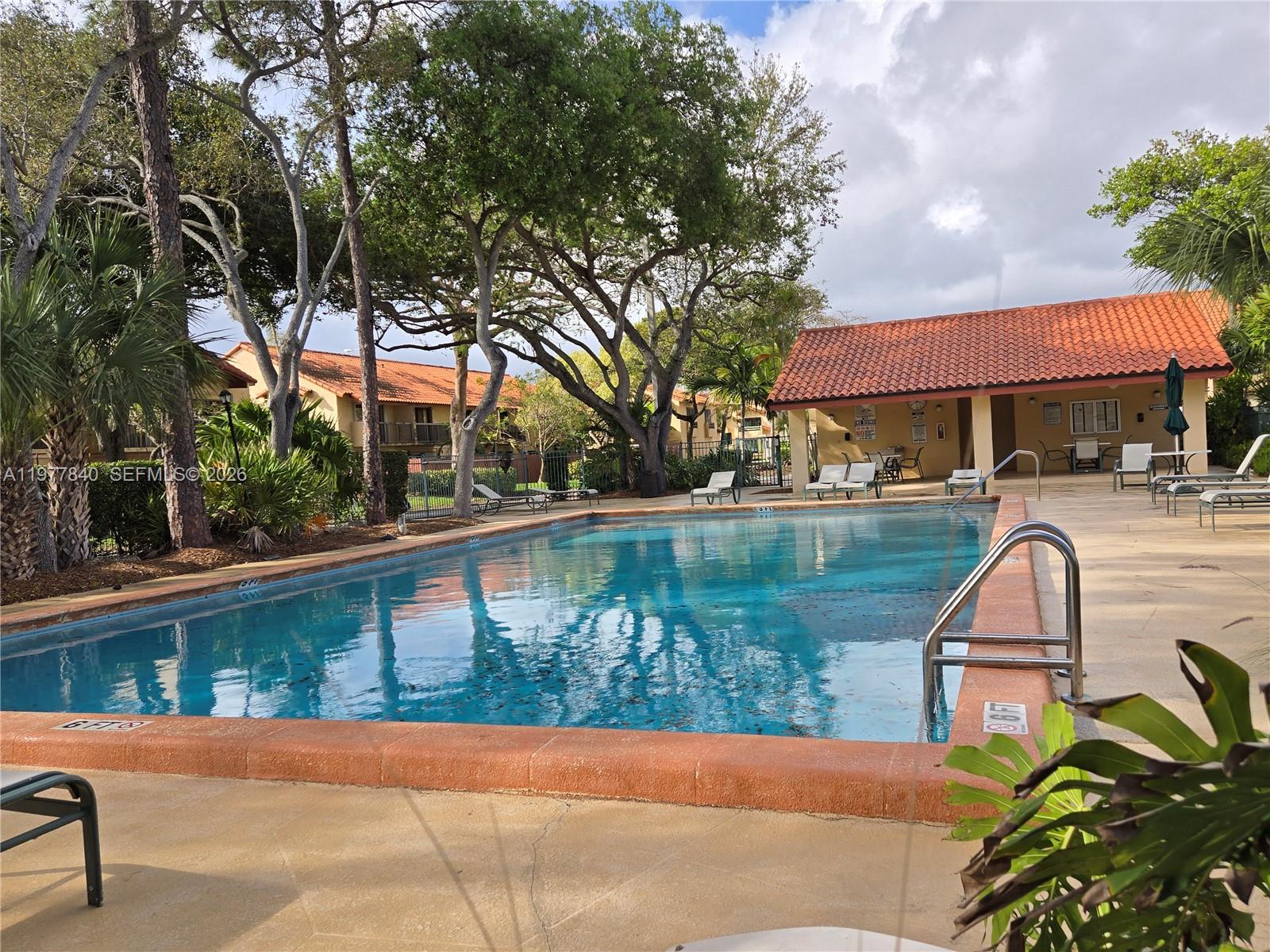 DADELAND COVE SEC 2 - Residential Lease