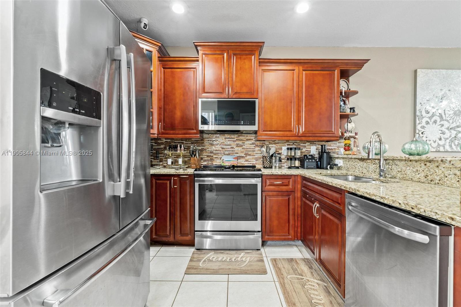 GEORGETOWN - Residential