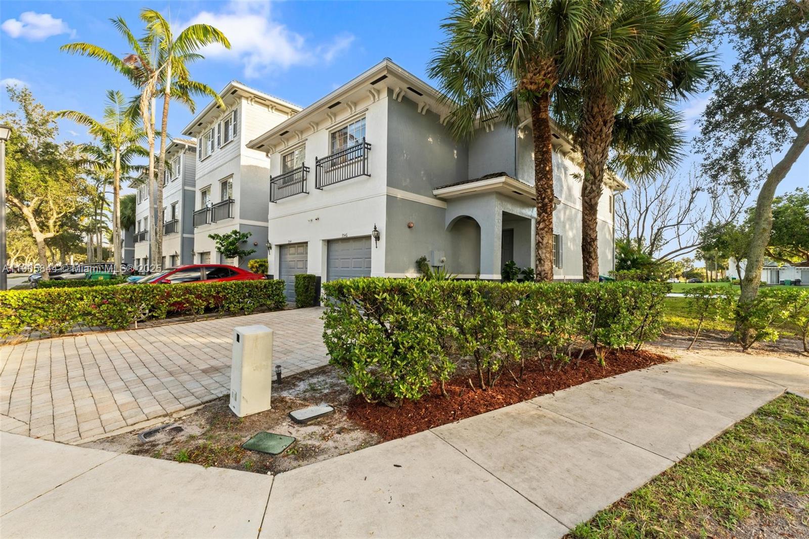 View photos, virtual tours, details... 3546 NW 14th Ct