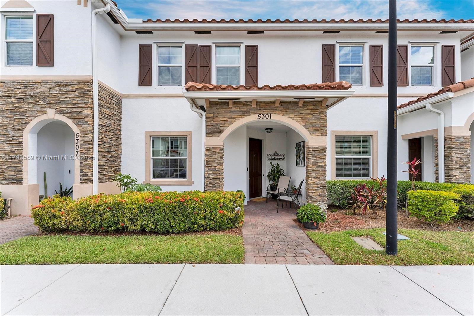 5301 Ellery Ter