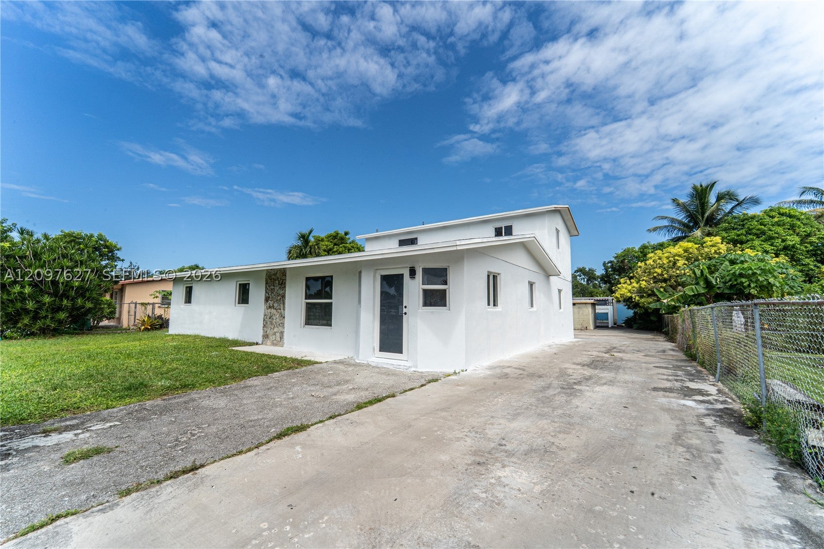 760 NW 6th St