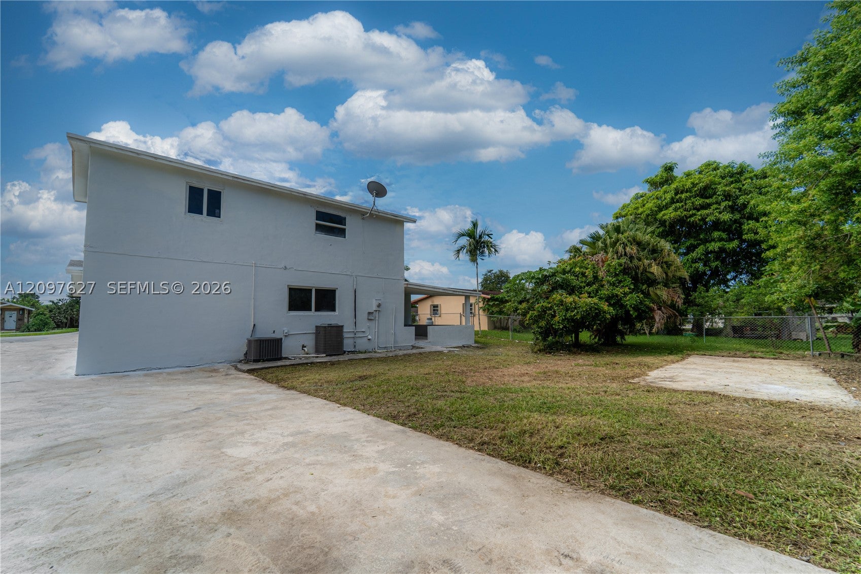 760 NW 6th St
