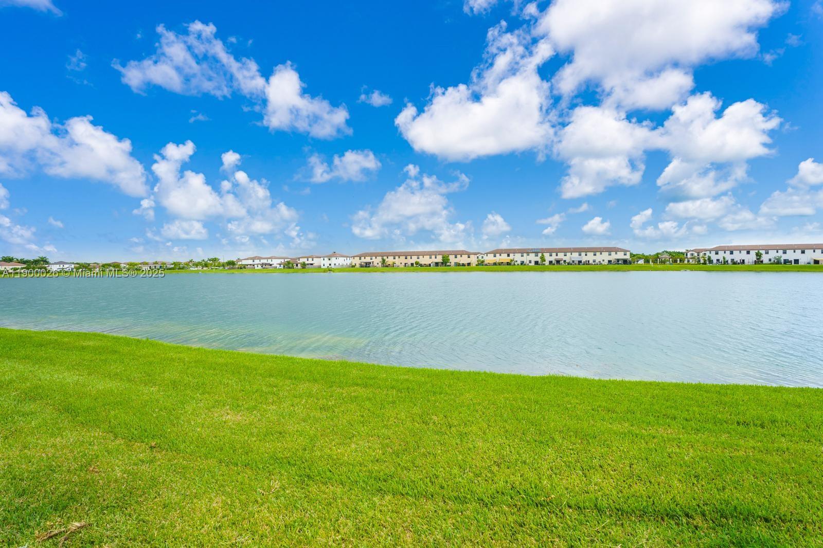 ENCLAVE SOUTH PHASE 1 - Residential