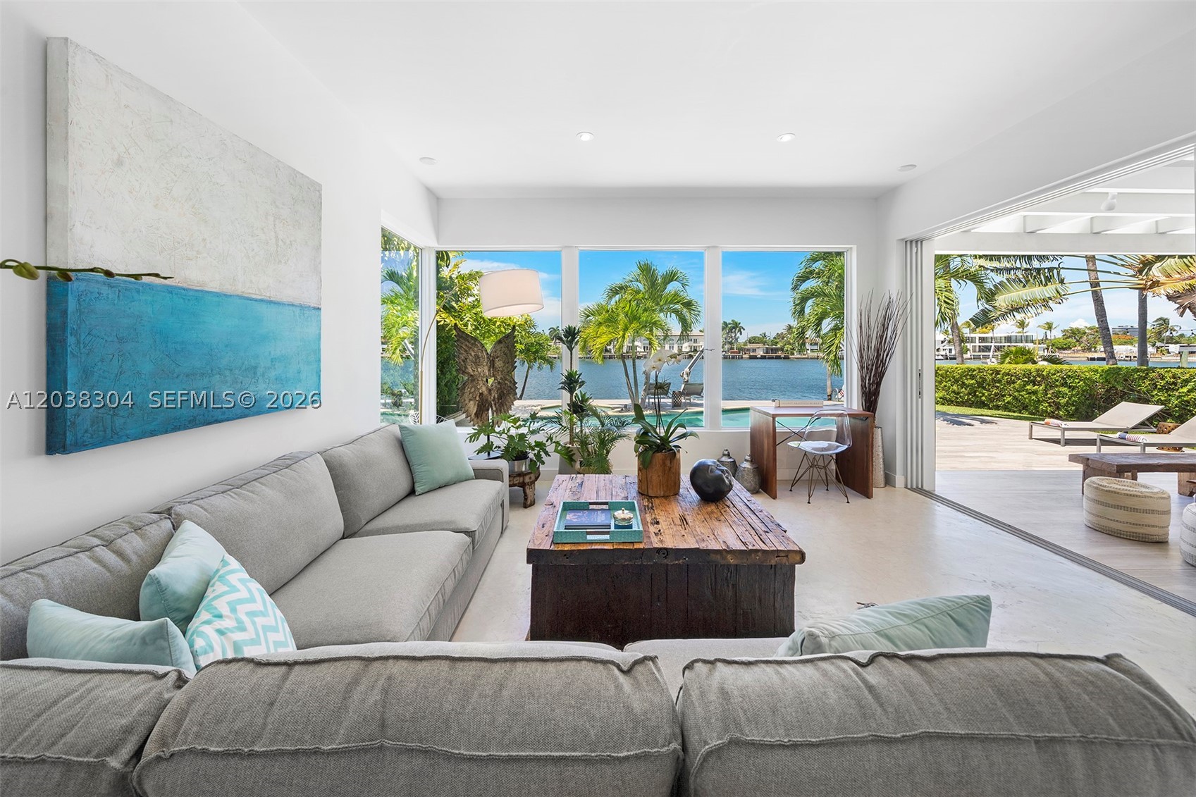 365 N Shore Dr