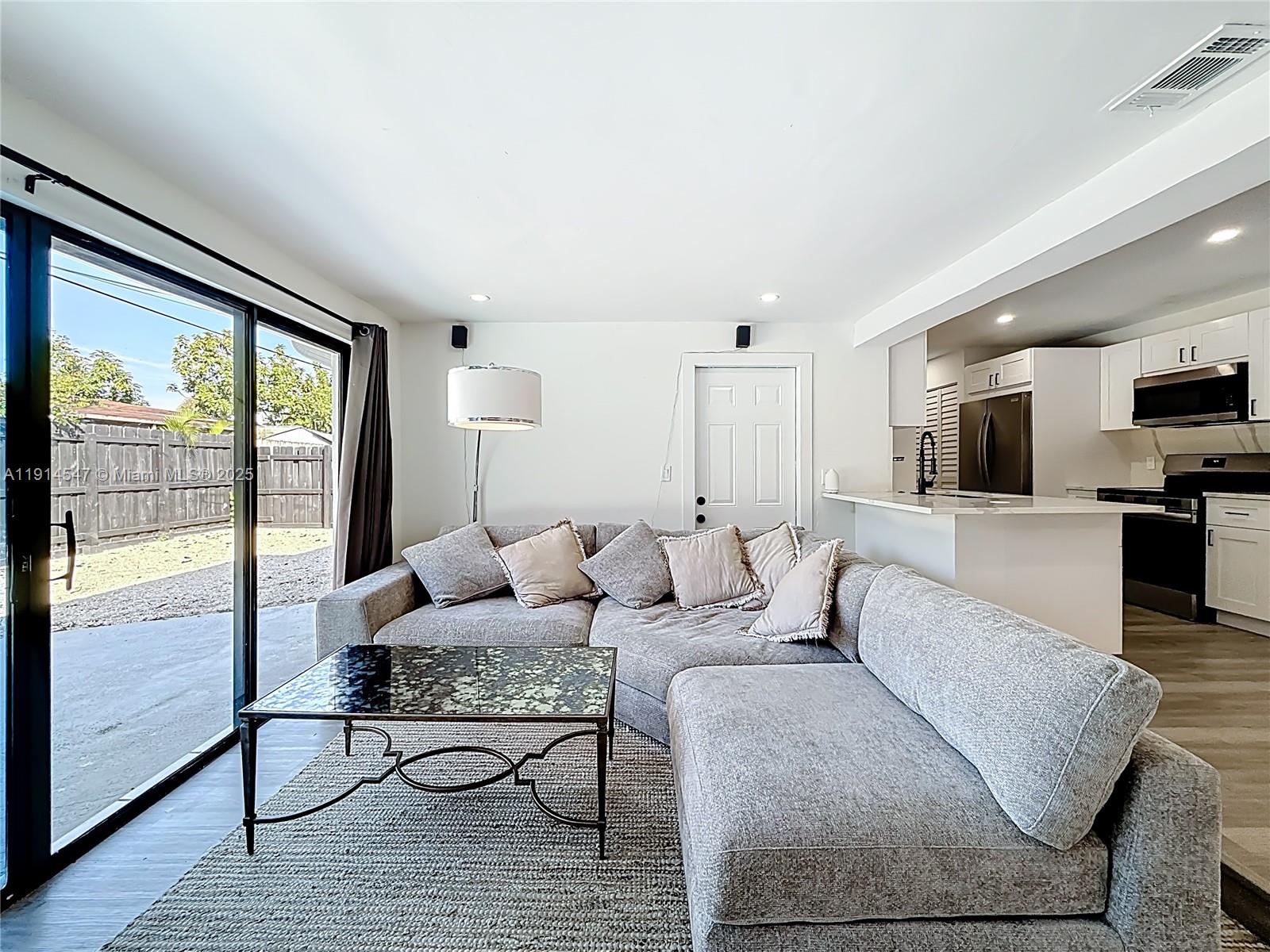 BOULEVARD HEIGHTS SEC 6 - Residential Lease