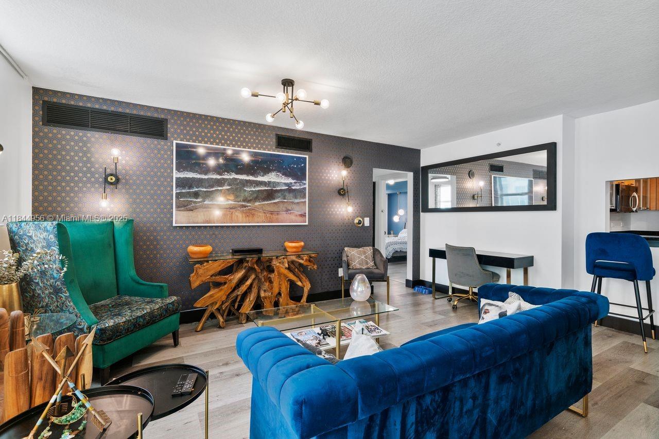 BRICKELL ON THE RIVER N T - Residential