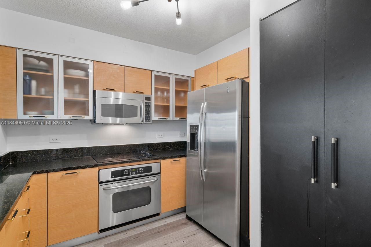 31 SE 5th St 2911
