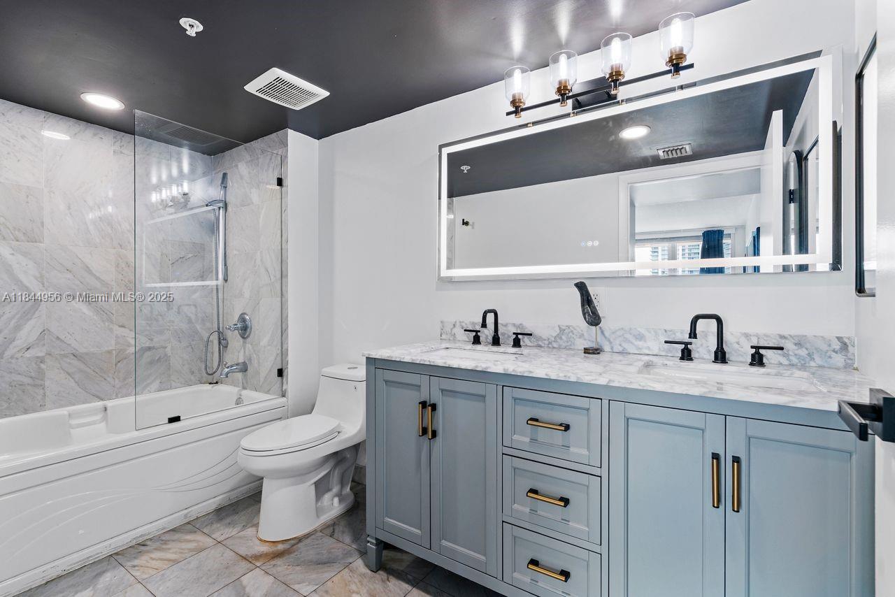 BRICKELL ON THE RIVER N T - Residential