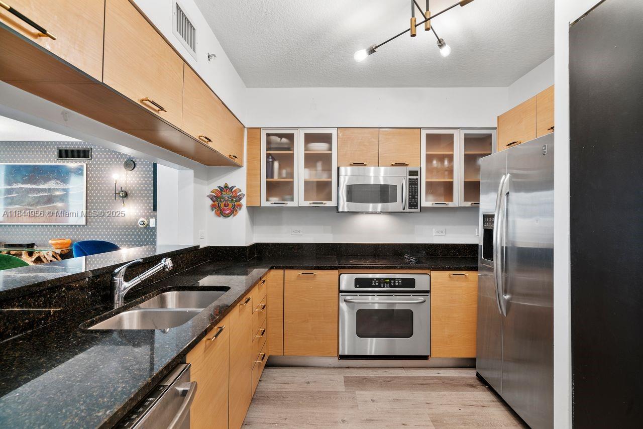 31 SE 5th St 2911