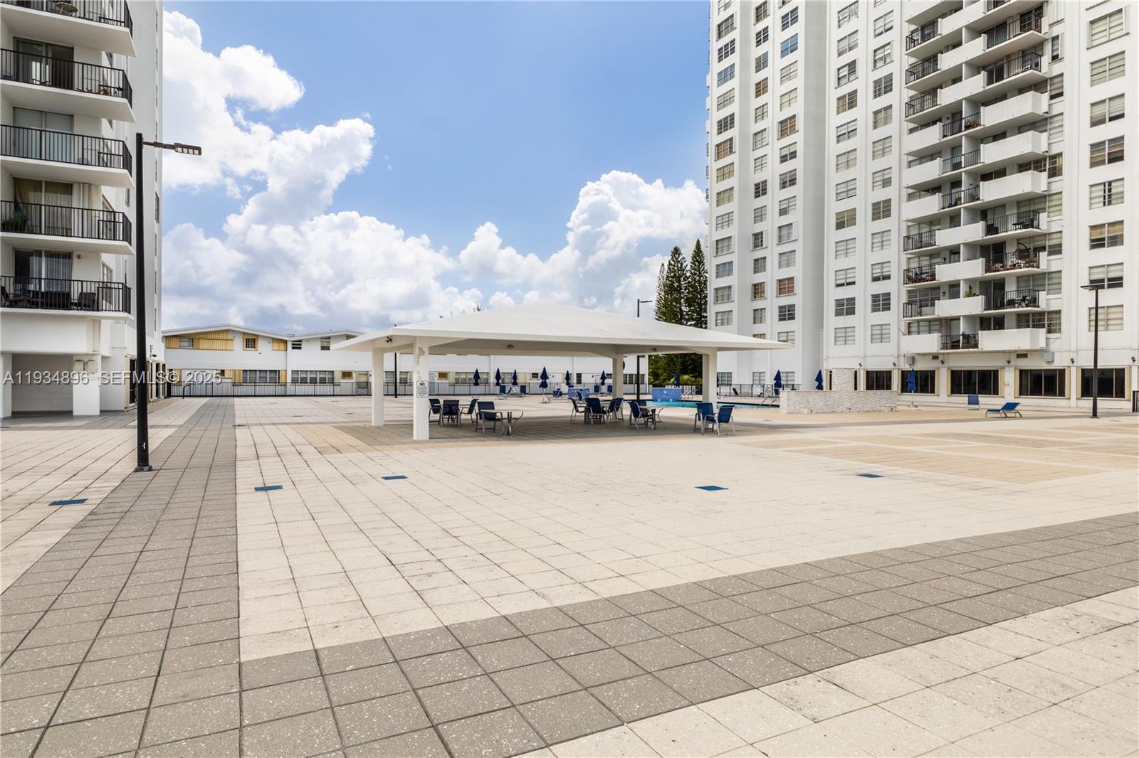 COMMODORE PLAZA CONDO - Residential