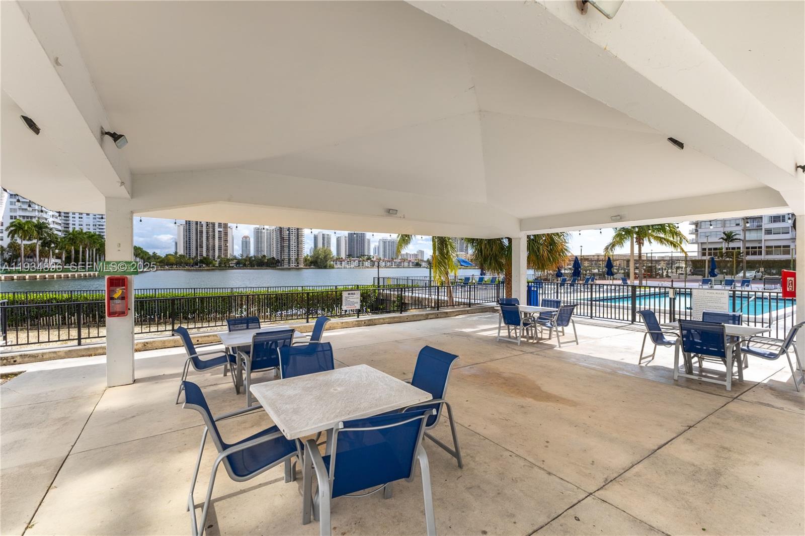 COMMODORE PLAZA CONDO - Residential