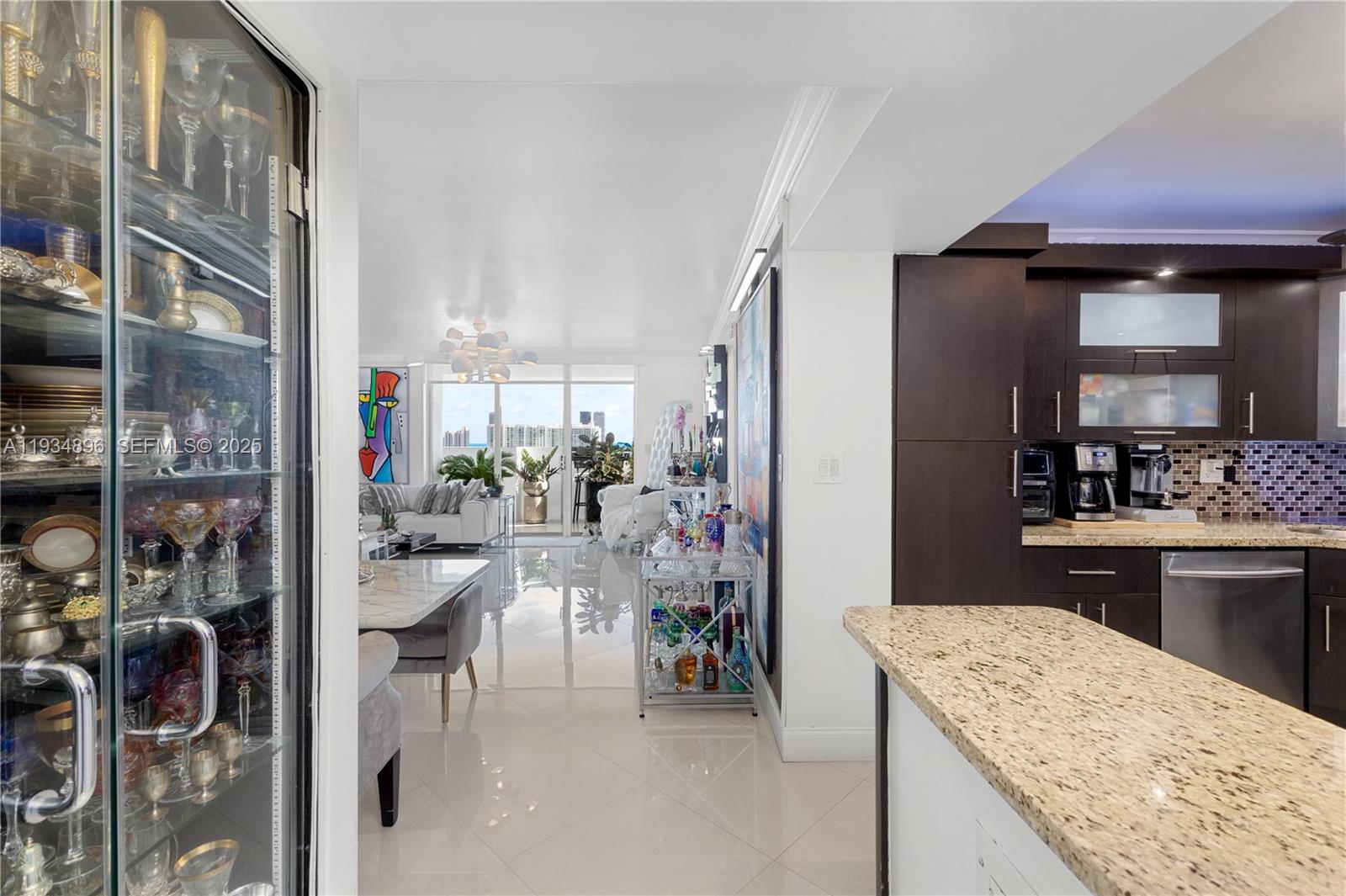 COMMODORE PLAZA CONDO - Residential