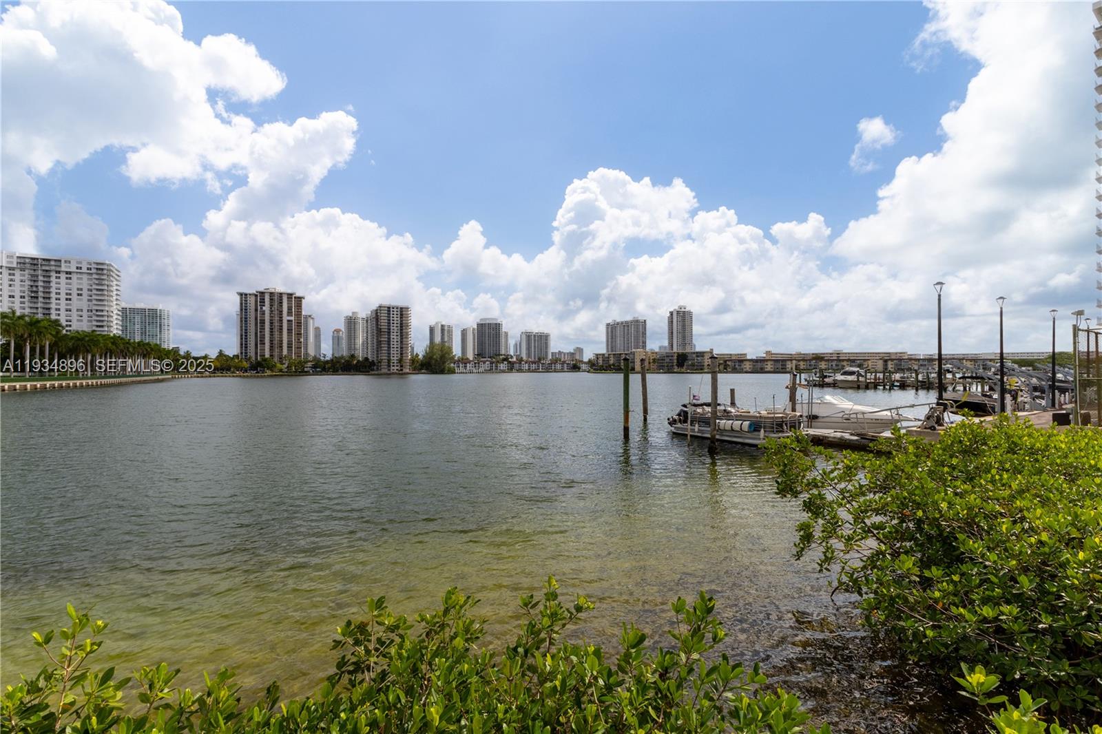 COMMODORE PLAZA CONDO - Residential