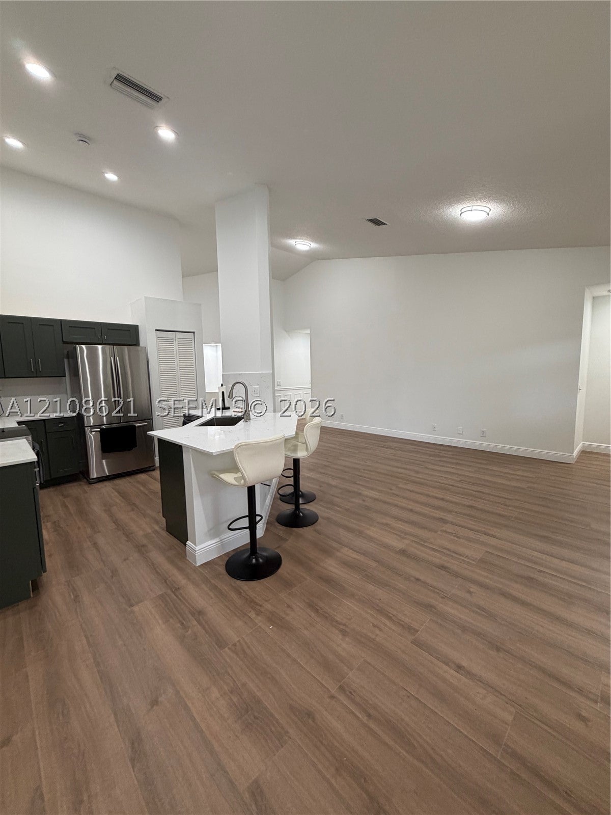 853 Sand Creek Cir