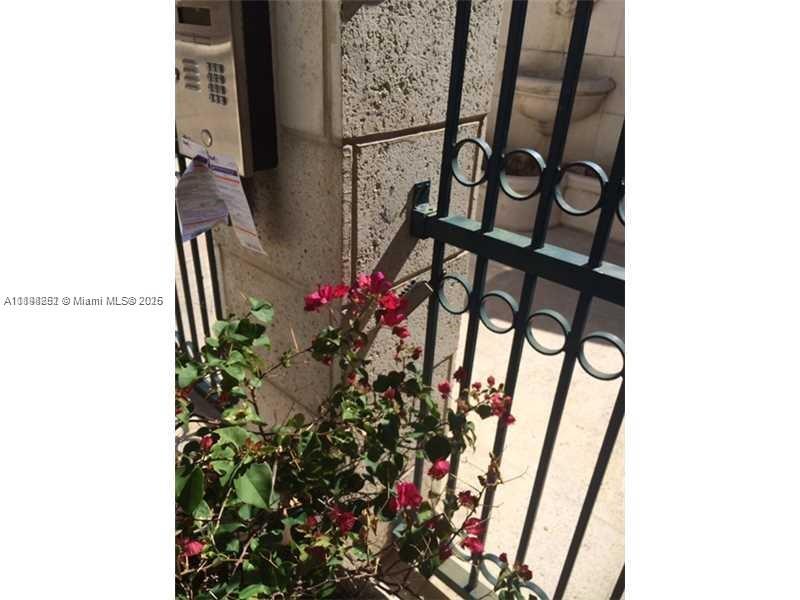 SURFSIDE PALMS CONDO - Residential Lease