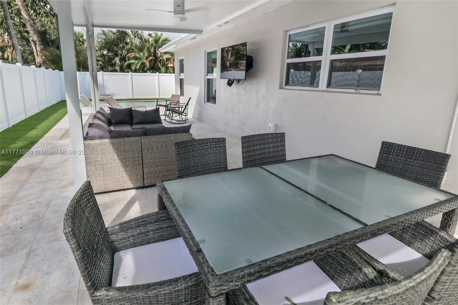 LIGHTHOUSE POINT EXT - Residential