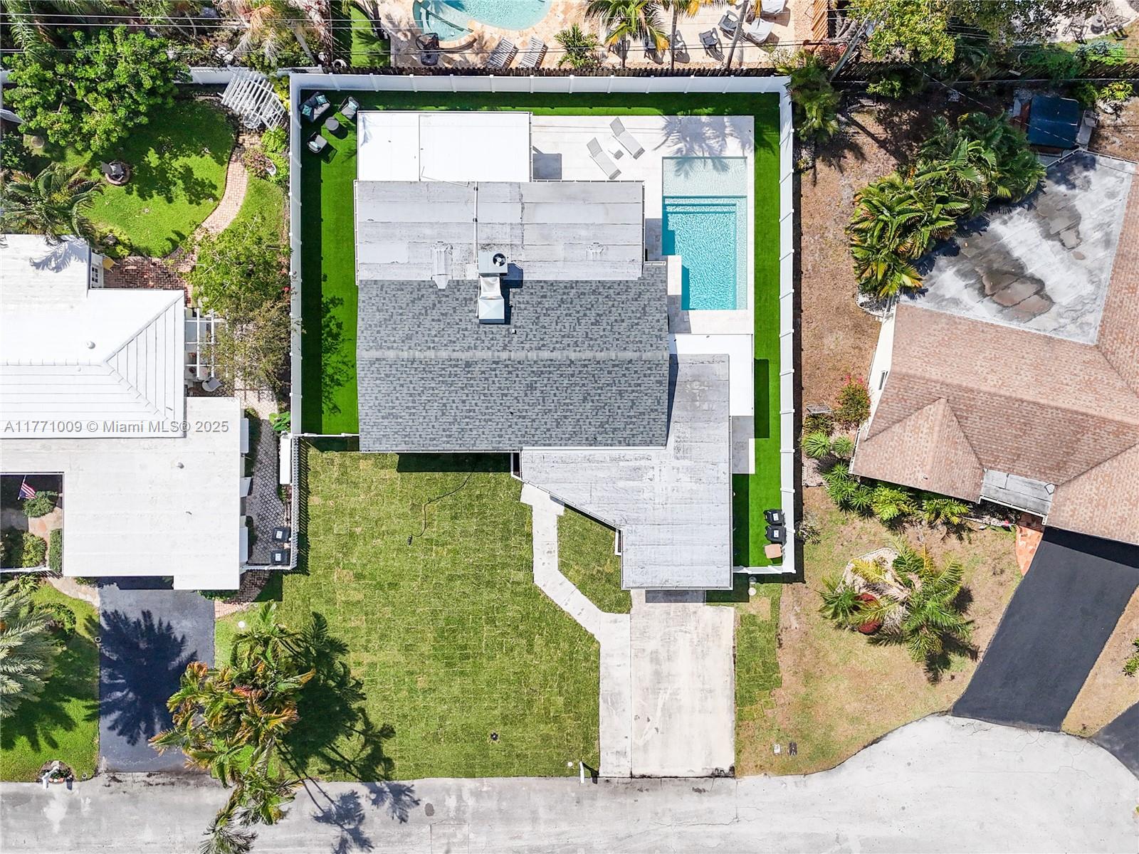LIGHTHOUSE POINT EXT - Residential