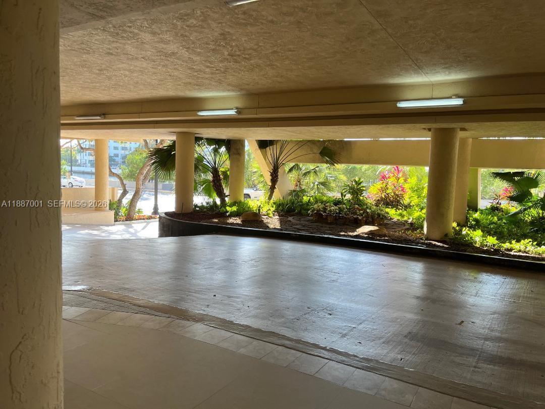 CLUB ATLANTIS CONDO - Residential