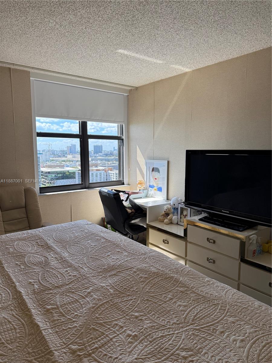 CLUB ATLANTIS CONDO - Residential