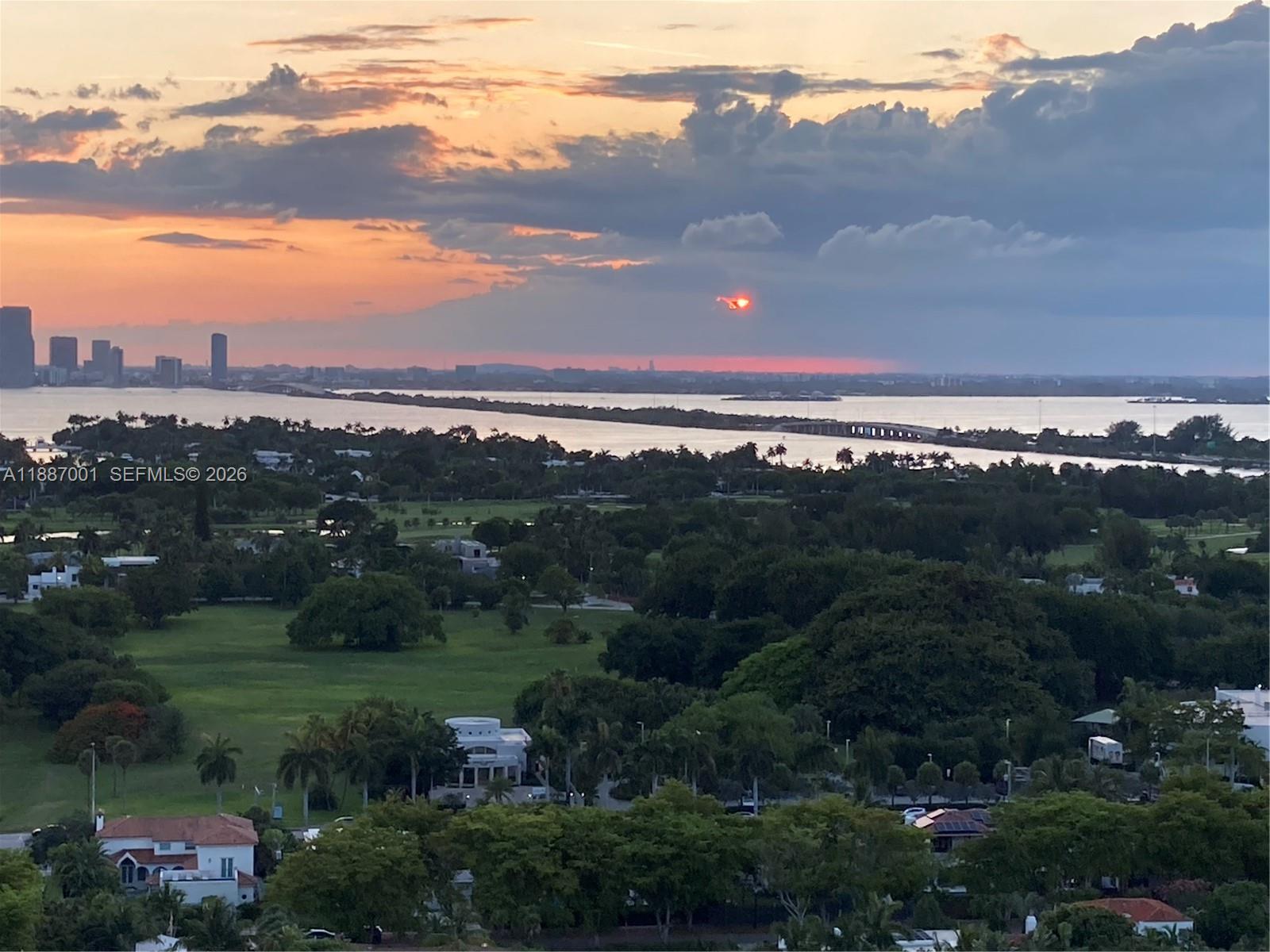 CLUB ATLANTIS CONDO - Residential