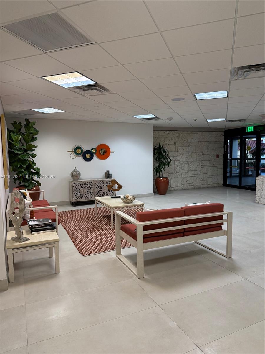 CLUB ATLANTIS CONDO - Residential