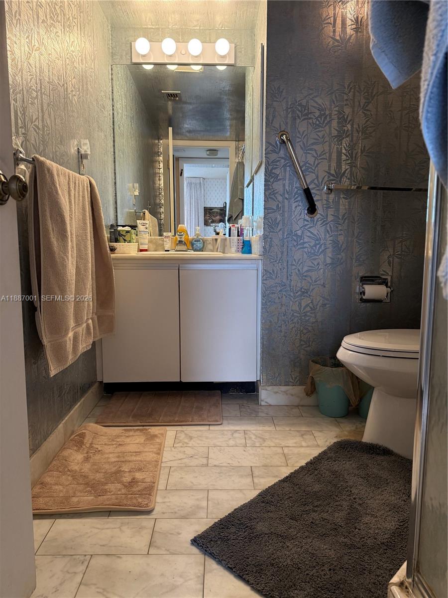 CLUB ATLANTIS CONDO - Residential