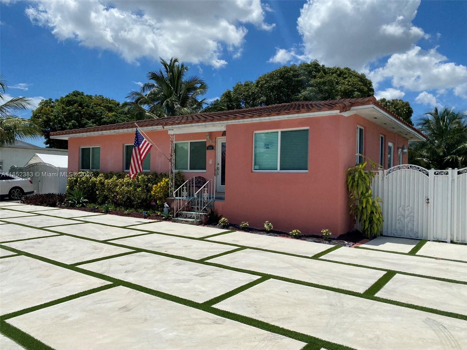 Nice corner lot property, Impact doors & windows, new modern driveway .Centrally located with many stores, restaurants, super markets, malls and other places of interest in close proximity. Perfect place to enjoy good times with friends and family.