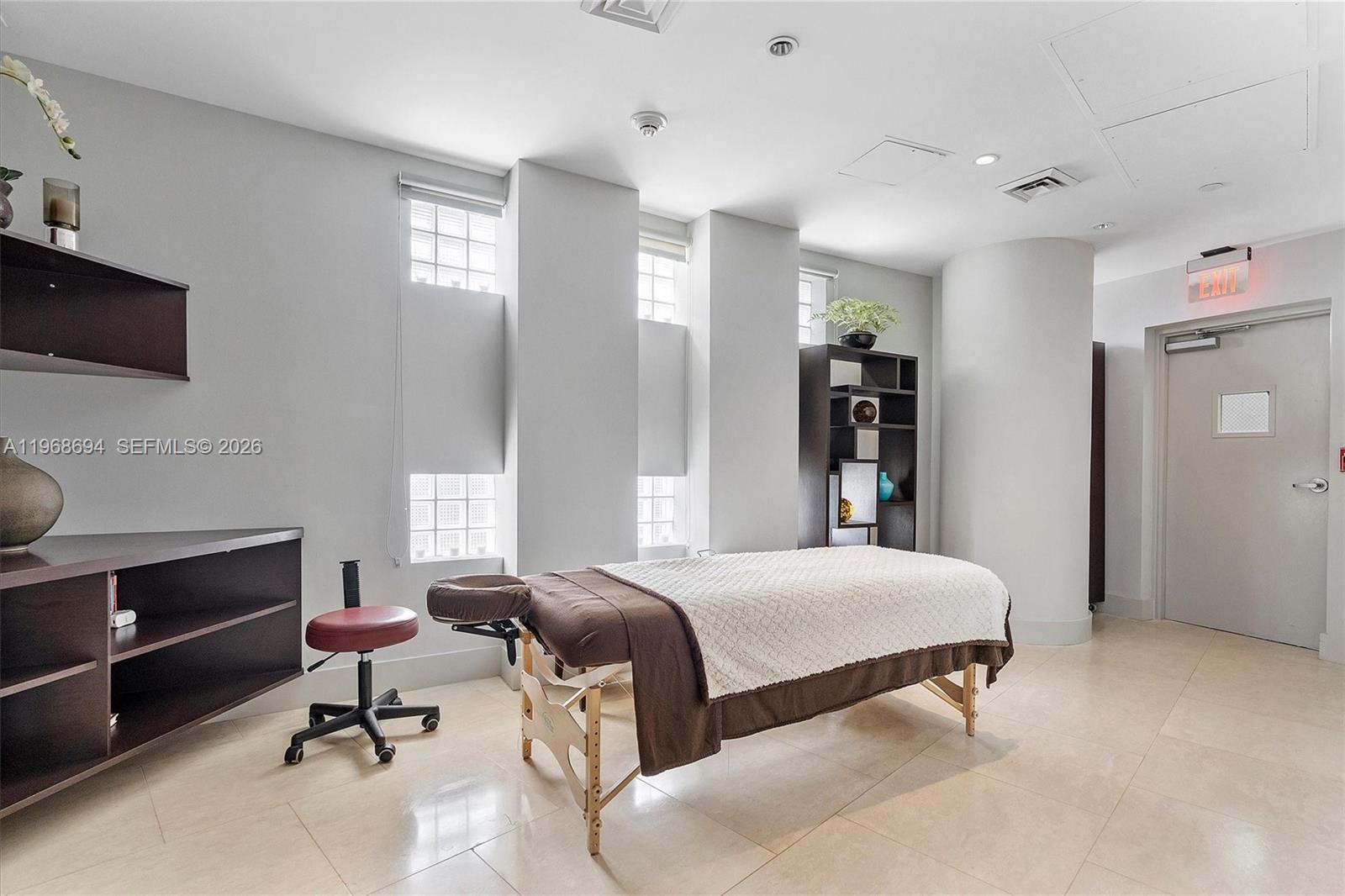 DIPLOMAT OCEANFRONT RESID - Residential