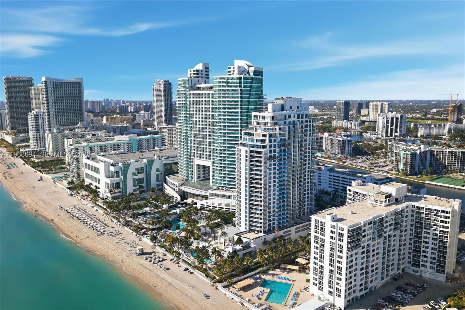 DIPLOMAT OCEANFRONT RESID - Residential