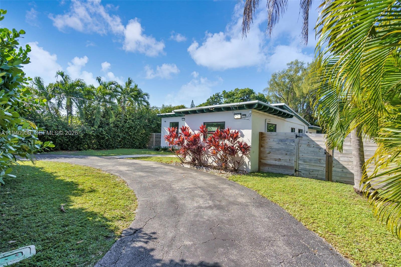 BAYVIEW ACRES - Residential