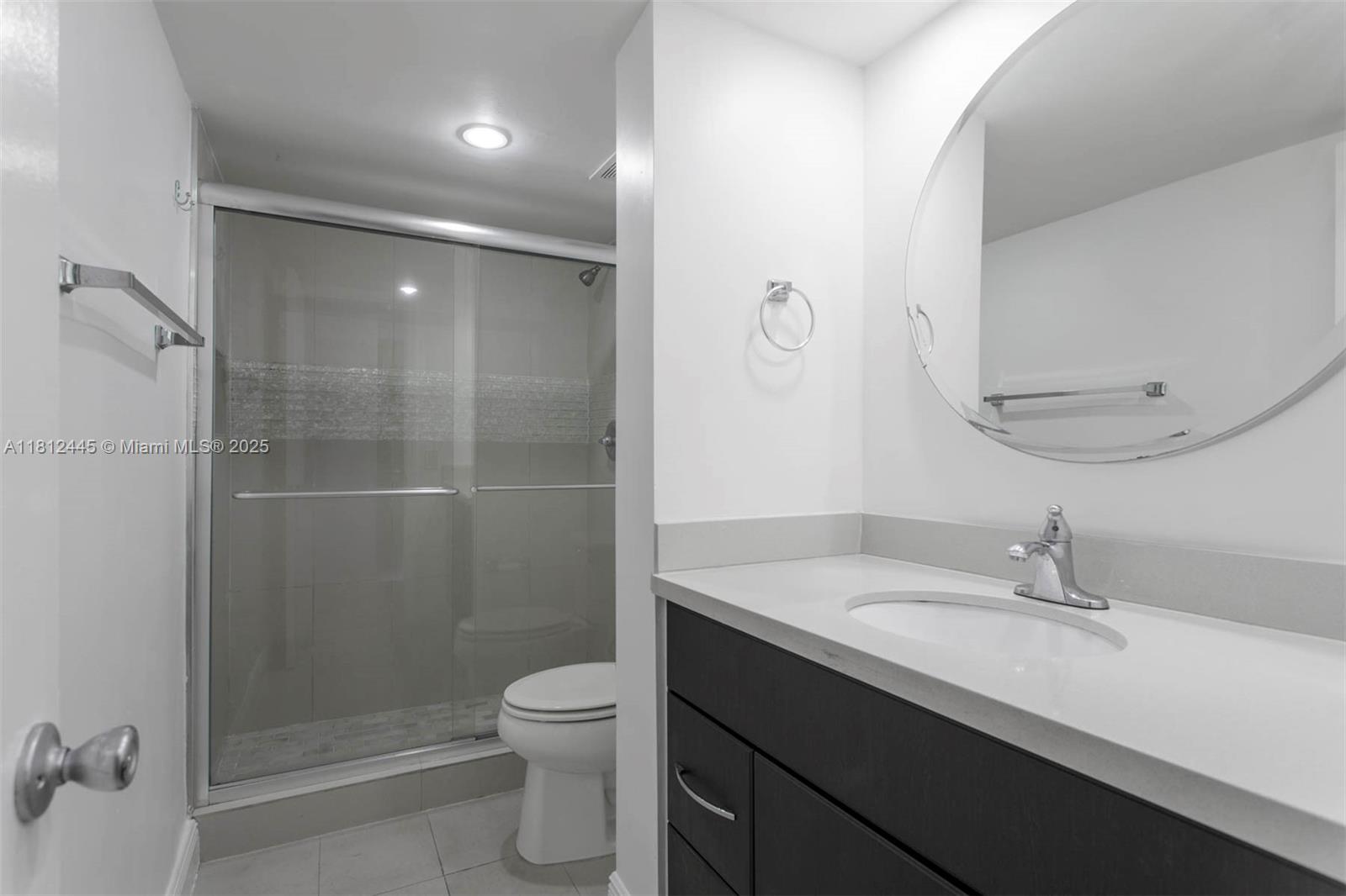 THE TERRACES CONDO PH II - Residential Lease
