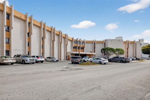 9678 Fontainebleau Blvd 411 Miami FL 33172