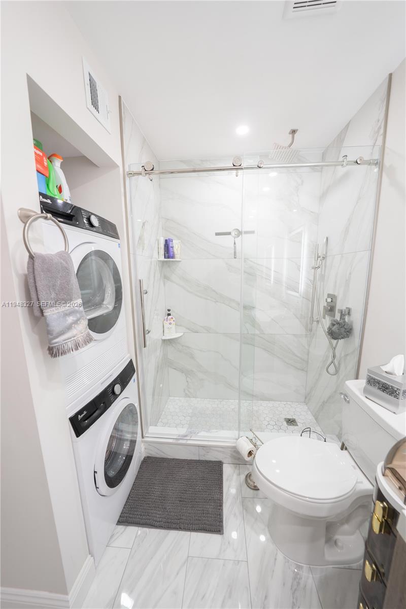 KINGS POINT PIEDMONT COND - Residential