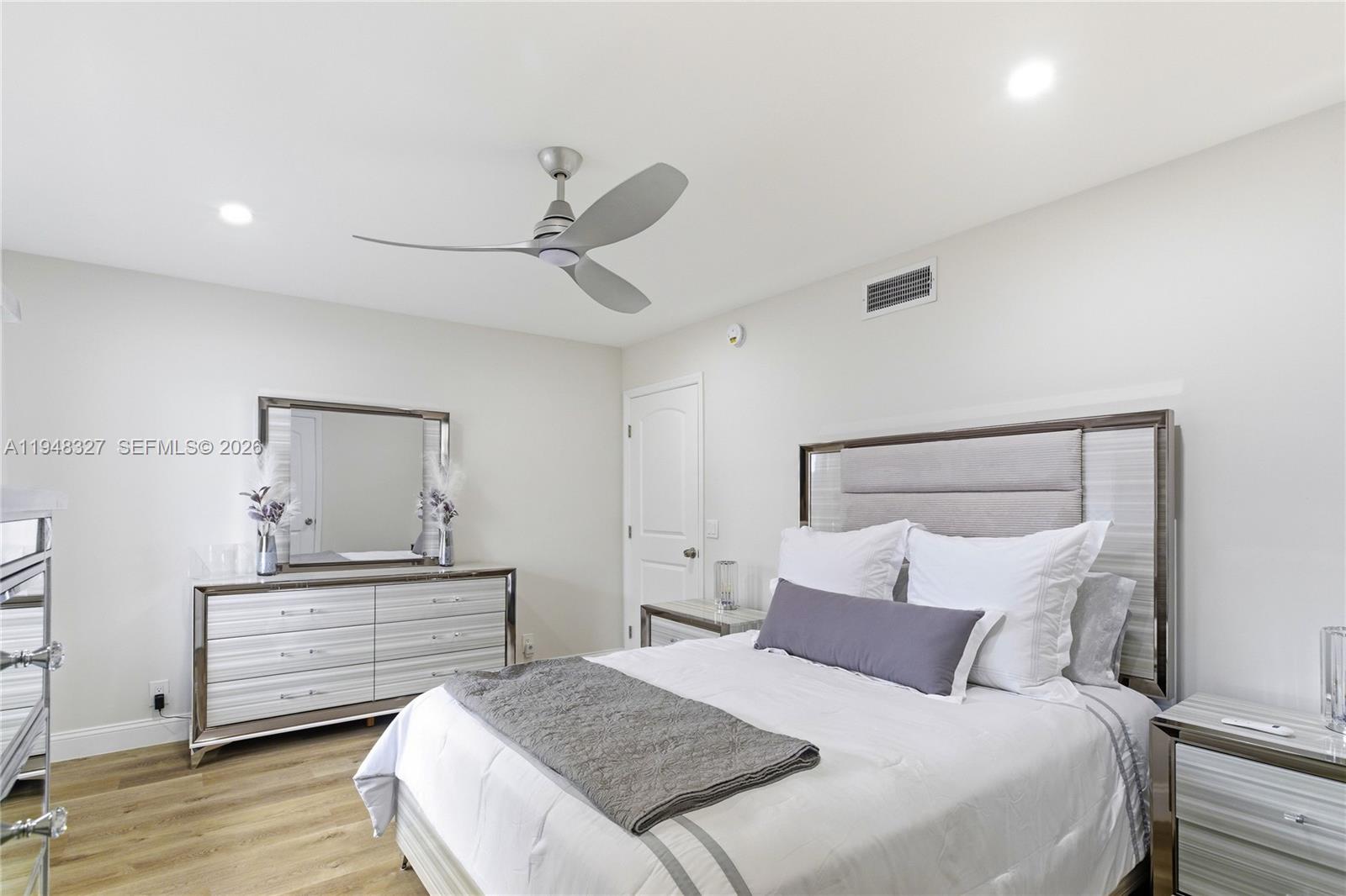 KINGS POINT PIEDMONT COND - Residential