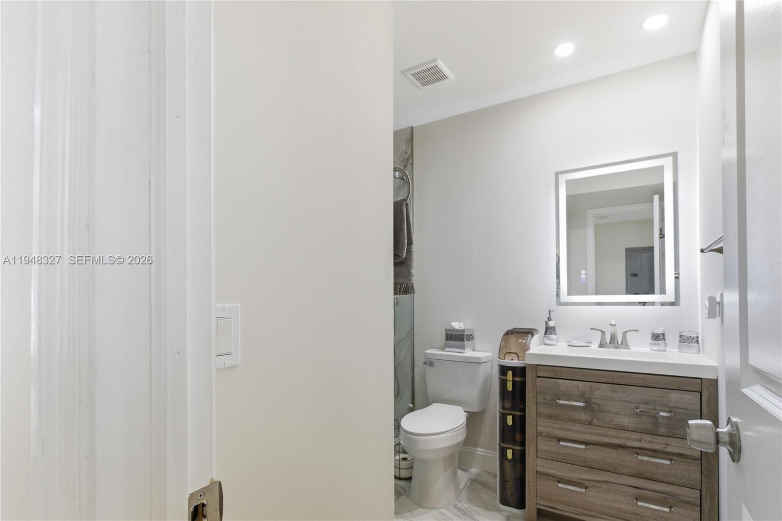 KINGS POINT PIEDMONT COND - Residential