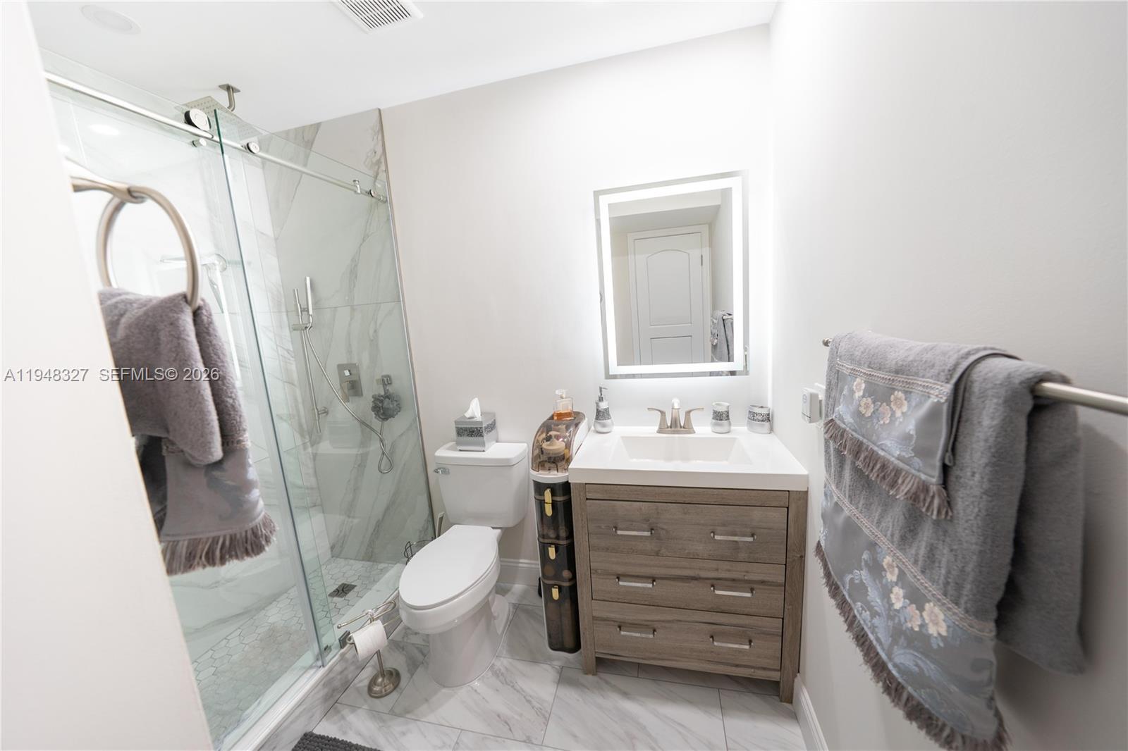 KINGS POINT PIEDMONT COND - Residential