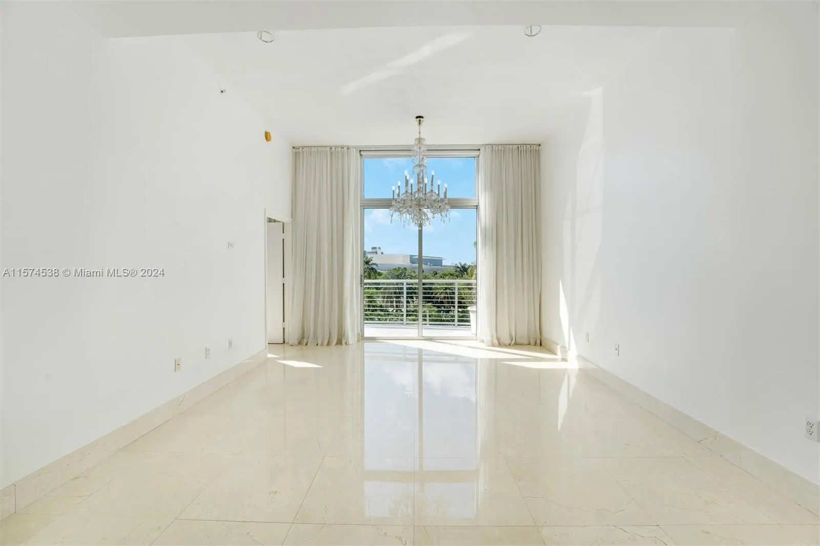 Miami Beach, Florida 33139, United States, 1 Bedroom Bedrooms, ,2 BathroomsBathrooms,Residential,Active,59239
