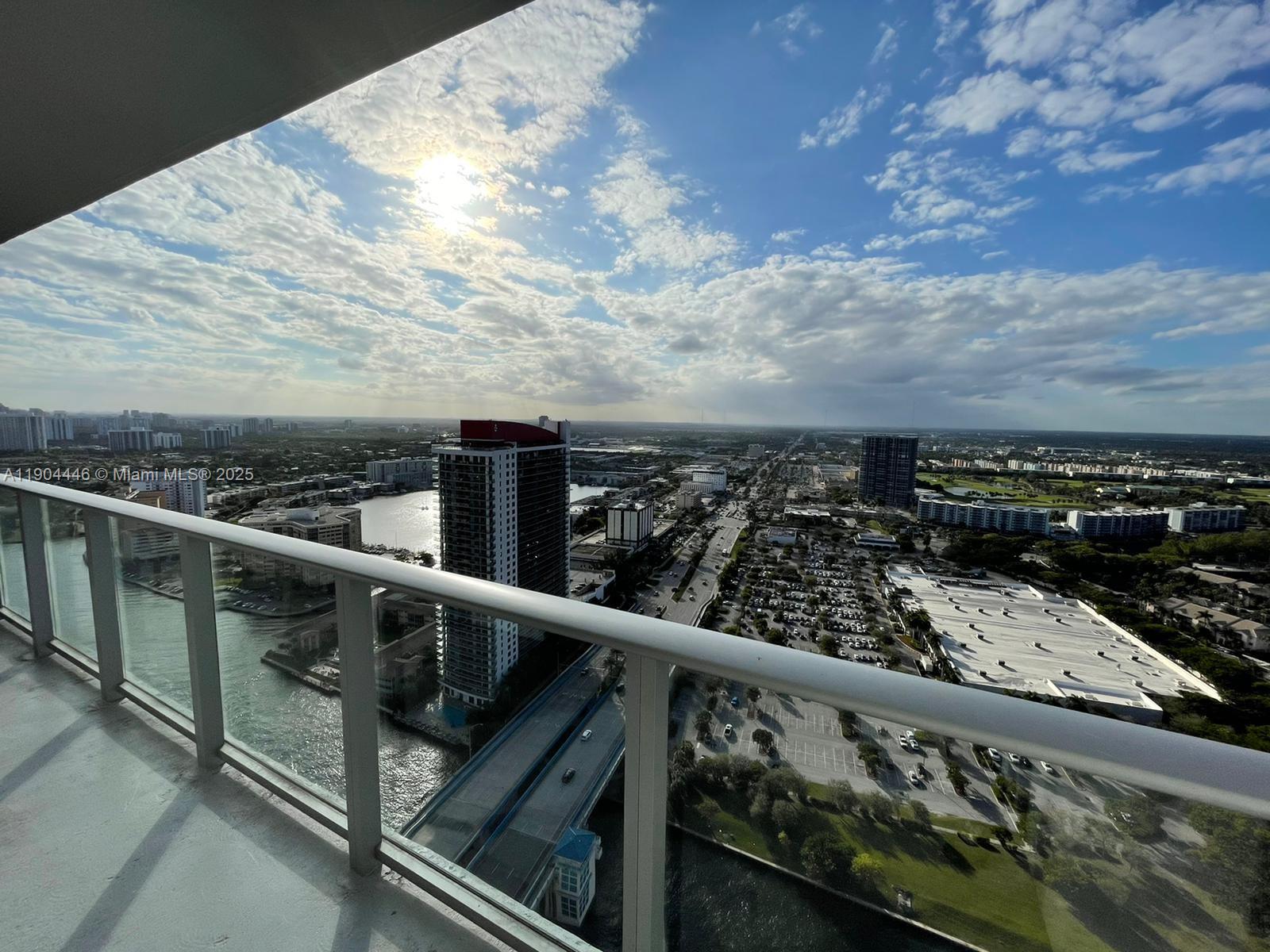 4010 S Ocean Dr R3306