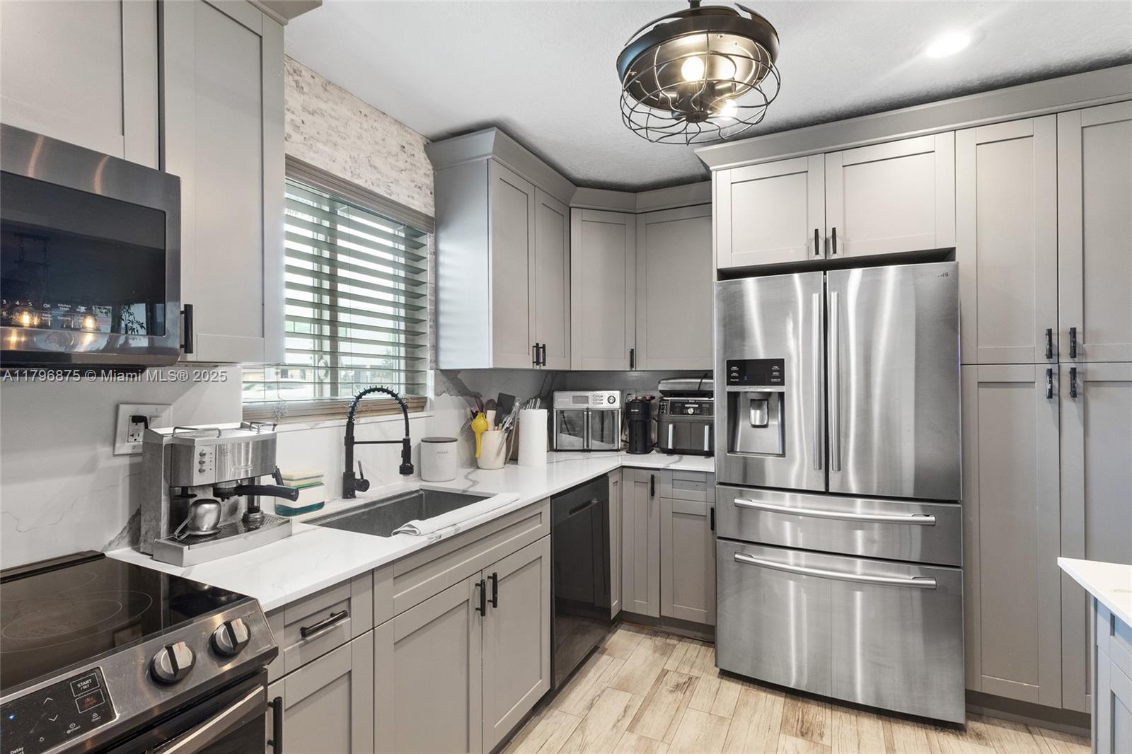 Prime Westchester Location with Exceptional Income Potential!
Don’t miss this rare opportunity to own a versatile property in one of Miami’s most sought-after neighborhoods. This home features impact windows and doors, a sleek, modern kitchen with stainless steel appliances, and is zoned for both multi-family and commercial use—offering endless possibilities for income generation or business ventures.
Located in the heart of Westchester, you’ll enjoy walkable access to iconic local dining like La Carreta, top-rated schools including Christopher Columbus High School, St. Brendan’s, and Emerson Elementary, and quick connections to major highways.
Whether you’re looking to invest, live, or launch a business, this is a must-see opportunity in a thriving Miami hotspot!
