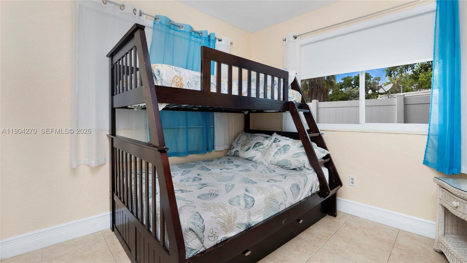 PLANTATION KEY COLONY 1ST - Residential